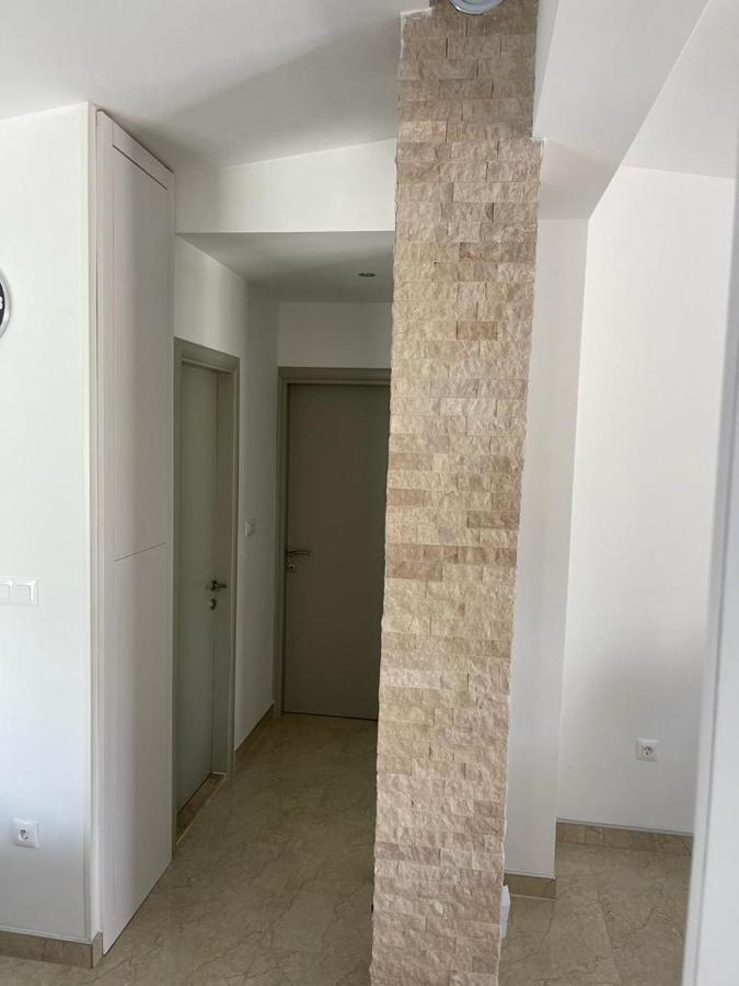 Apartman Nature Zvecanje المظهر الخارجي الصورة